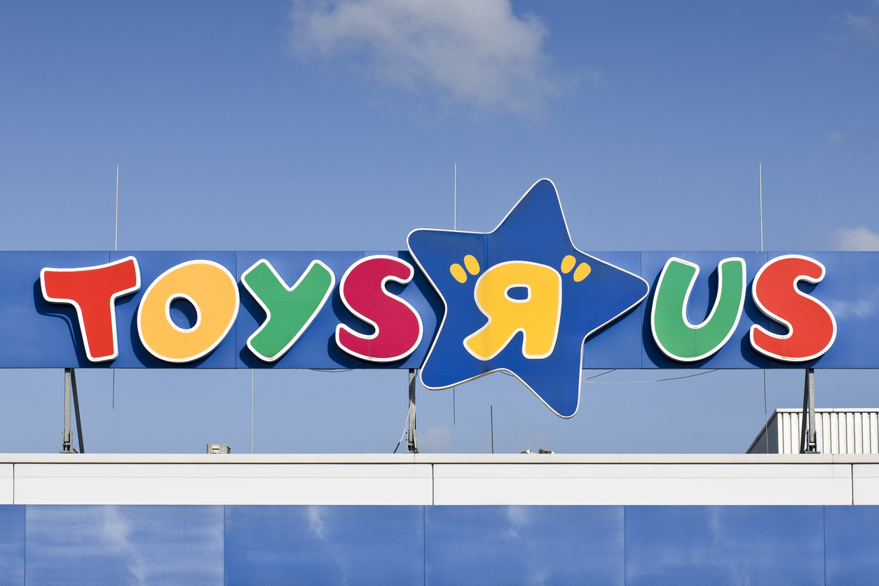 10 år senare: Toys R' Us miljonsatsar på e-handeln