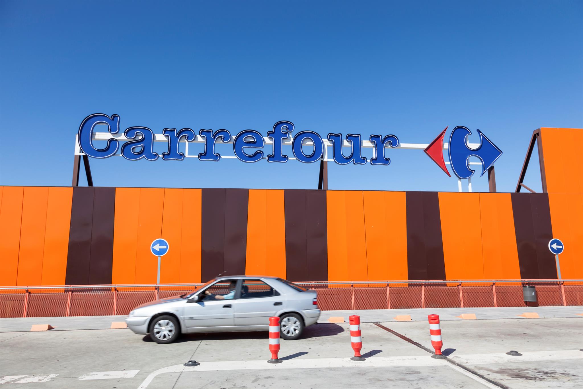 Carrefour Sales Surge on French Growth and Brazilian Recovery
