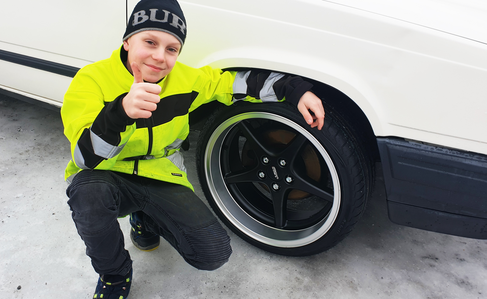 10-årig bilägare fick nya fälgar av ABS Wheels