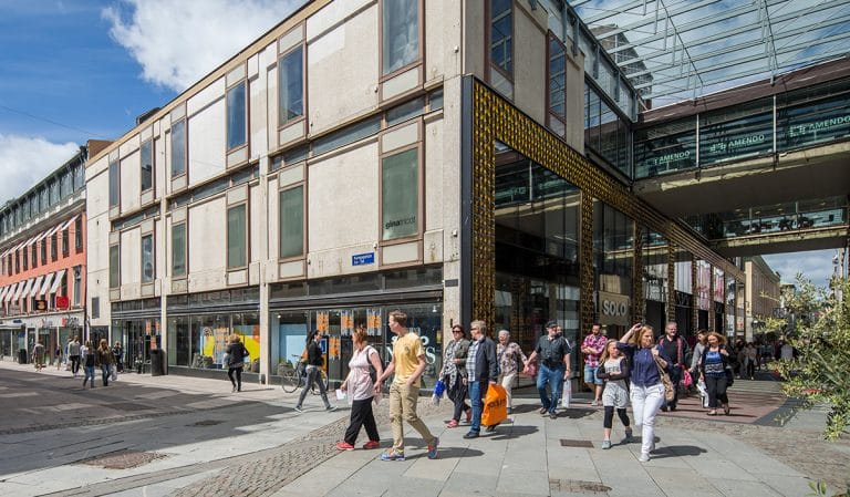 NA-KD öppnar ny butik: "Fysiskt är väldigt varumärkesbyggande"