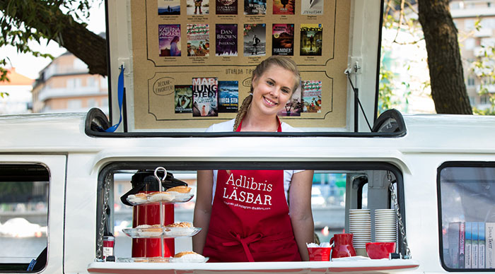 Adlibris är trötta på att bara sälja böcker