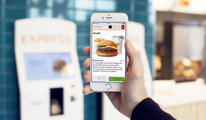 E-handla din burgare på vägen till kassan