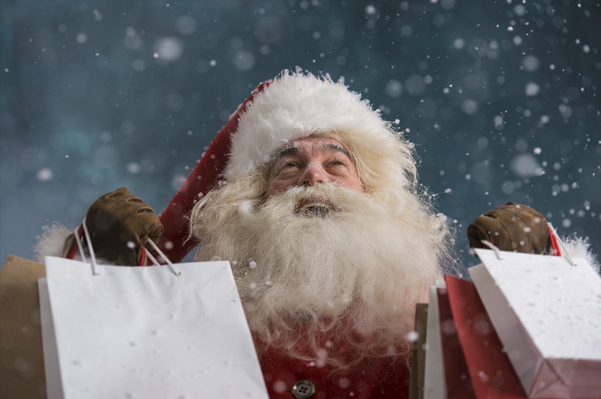 Julhandeln slår rekord men del av vinsten rabatteras bort