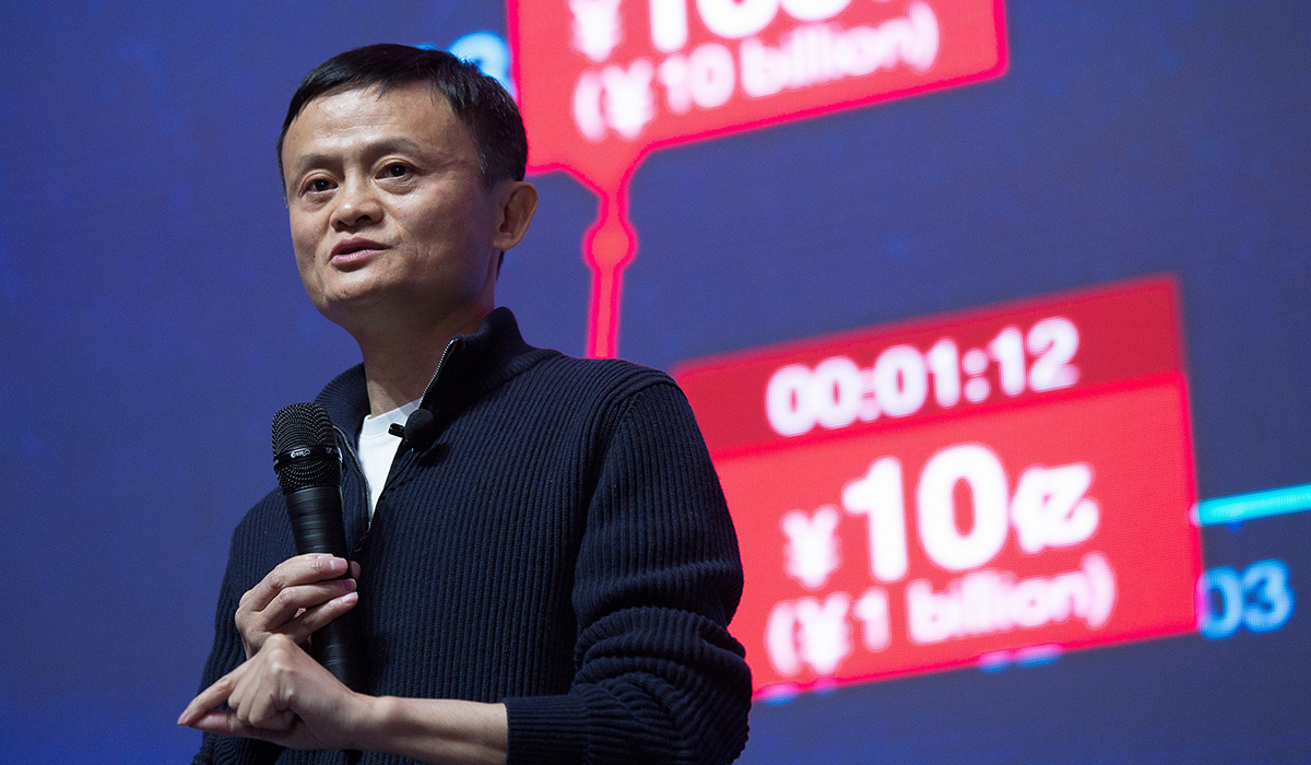 Skuldsatt storägare i Alibaba säljer aktier för miljarder