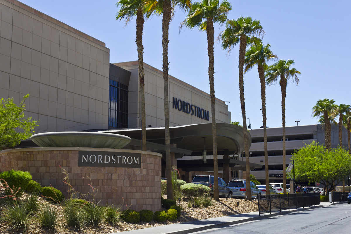 Nordstroms e-handel står nu för en fjärdedel av försäljningen