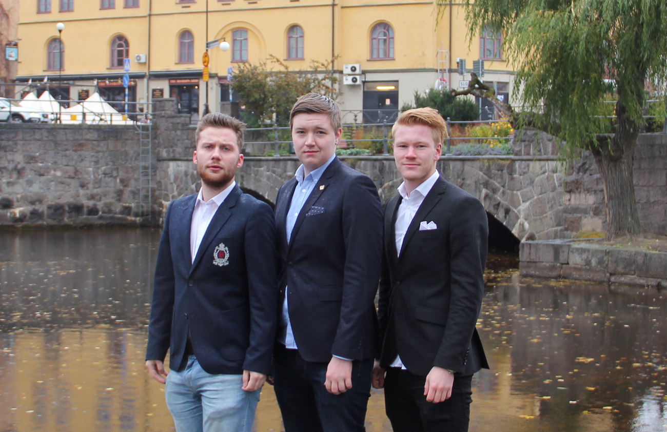 Ung Örebro-trio ska ta upp prylkriget på nätet