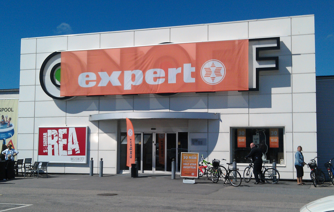 Expert återuppstår - lanserar svensk e-handel