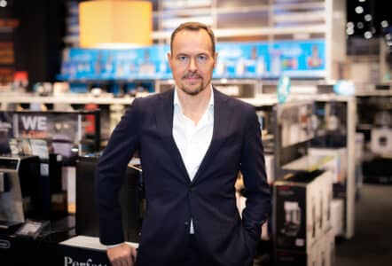 Mediamarkt säljer sina svenska butiker till Power